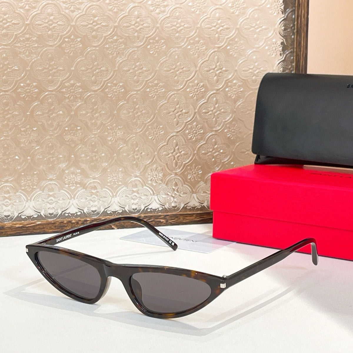 Saint Laurent SL703 001 Sungalsses