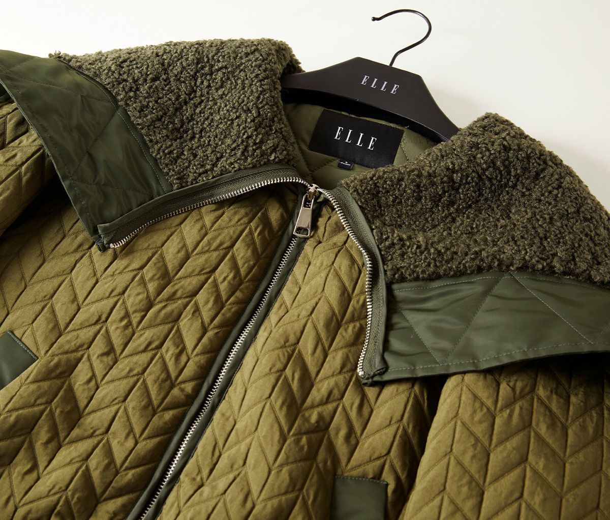 Loose large collar women's Jacket.