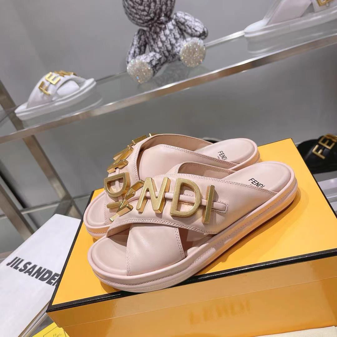 Fendi Leather Sandals