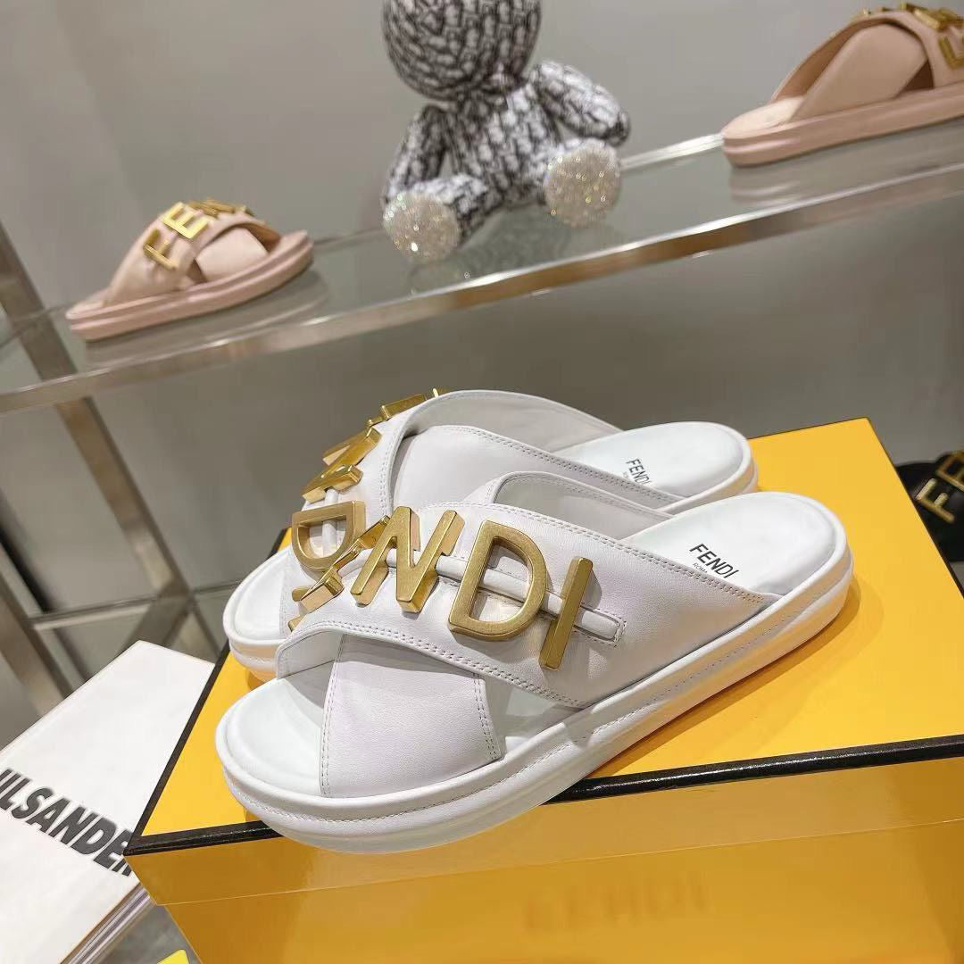 Fendi Leather Sandals