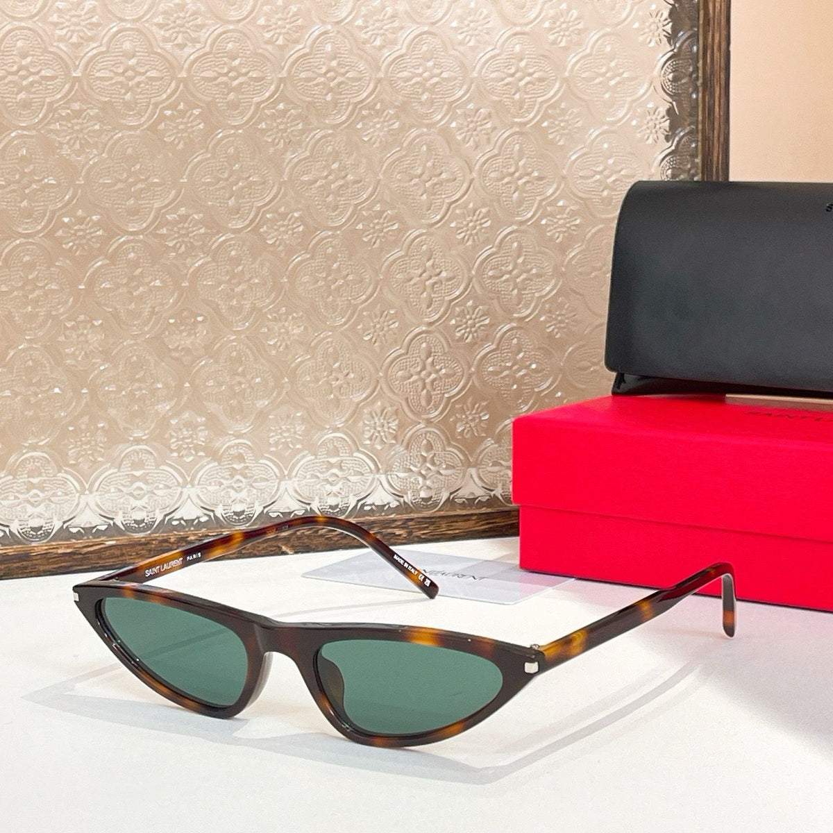 Saint Laurent SL703 001 Sungalsses