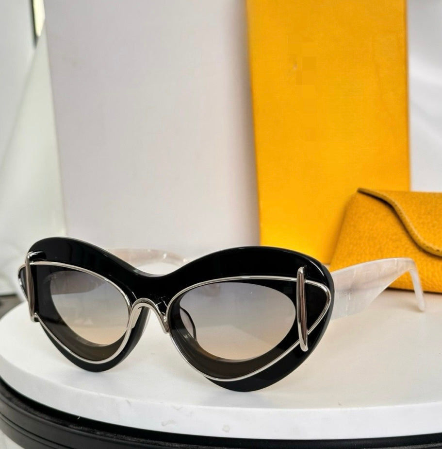 Loewe Cat Eye Sunglasses