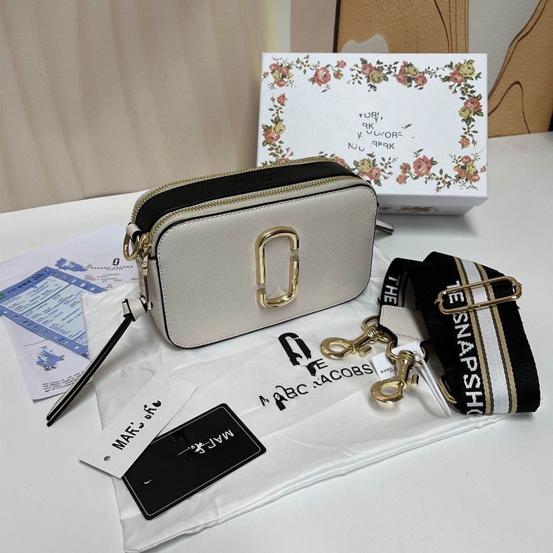 MARC JACOBS Crossbody Bag
