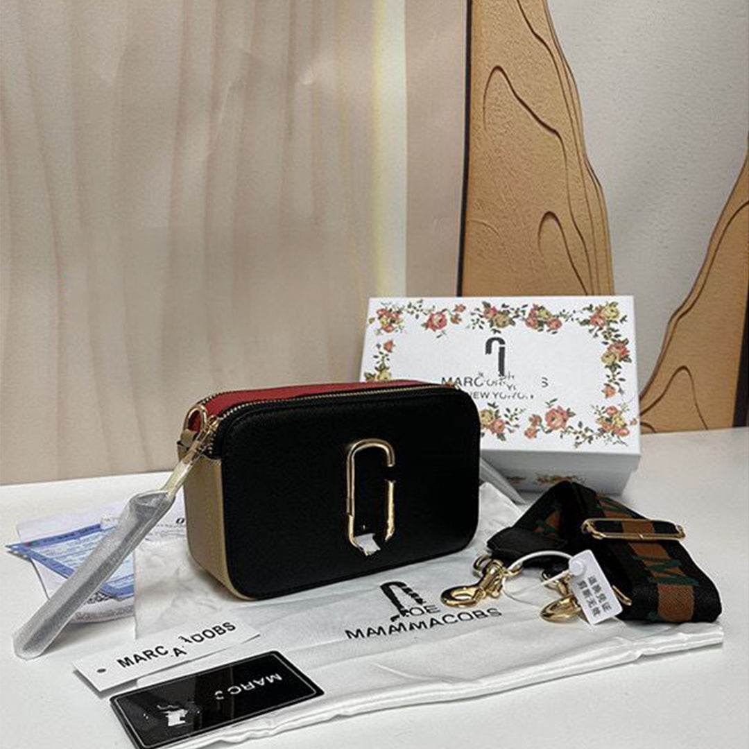 MARC JACOBS Crossbody Bag