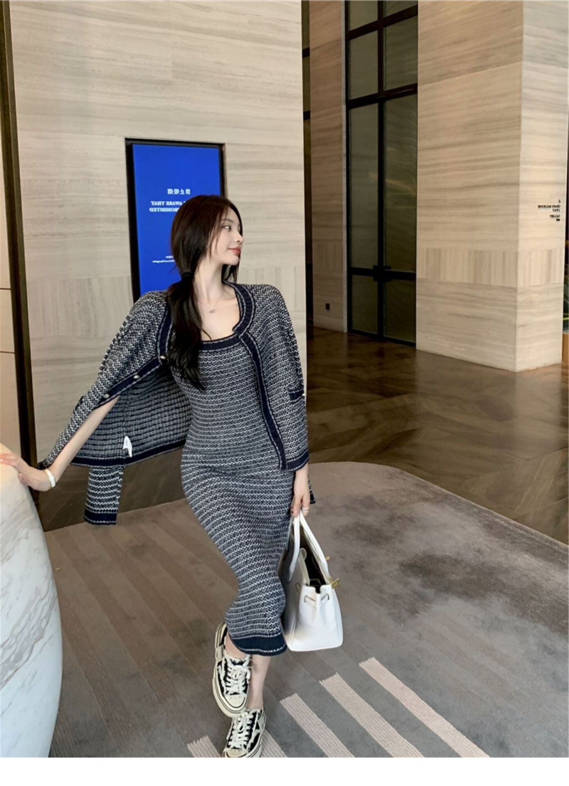 High-end knitted suit