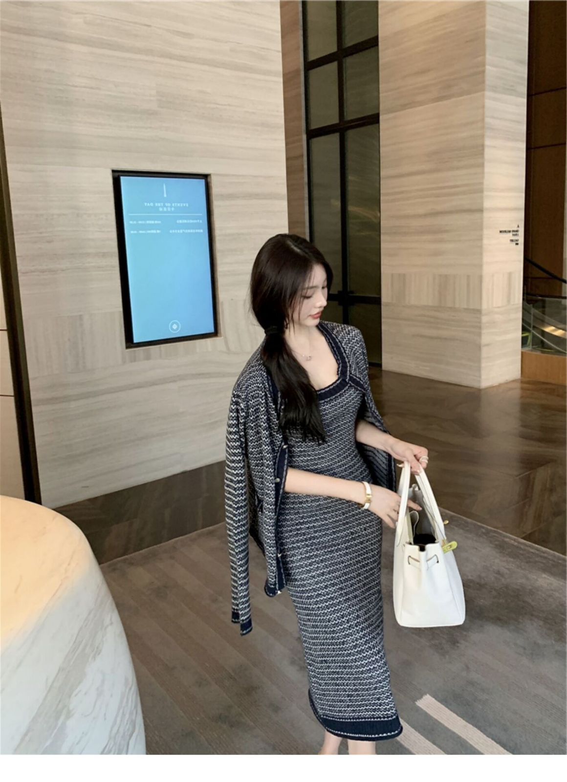 High-end knitted suit