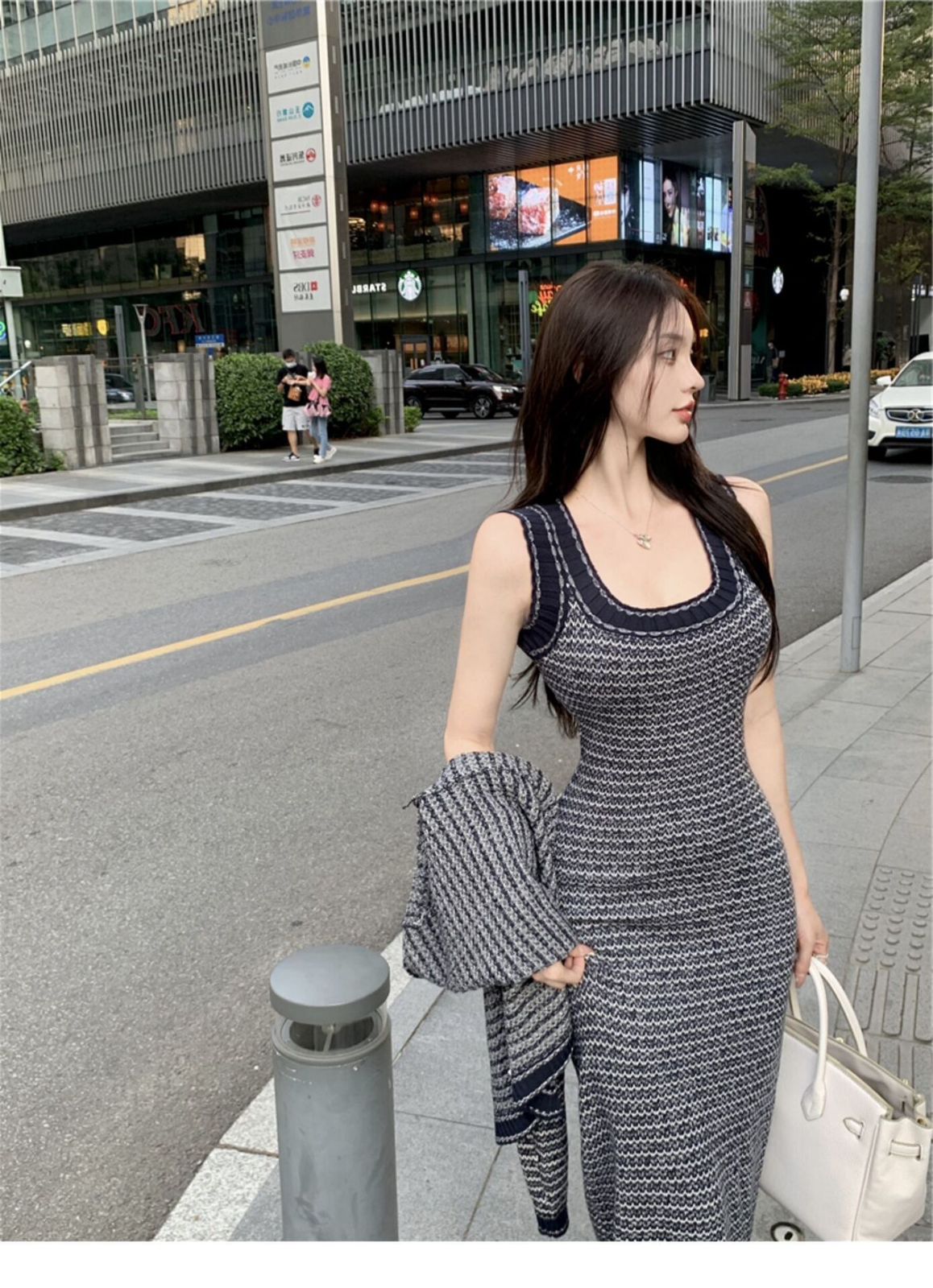 High-end knitted suit