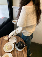 Retro design knitted sweater