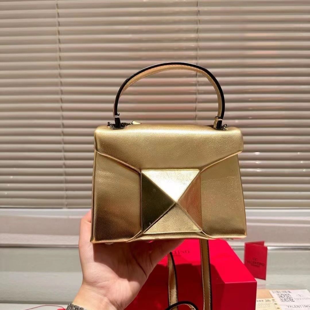 Valentino classic bag