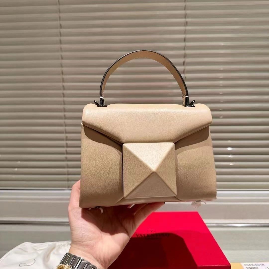 Valentino classic bag