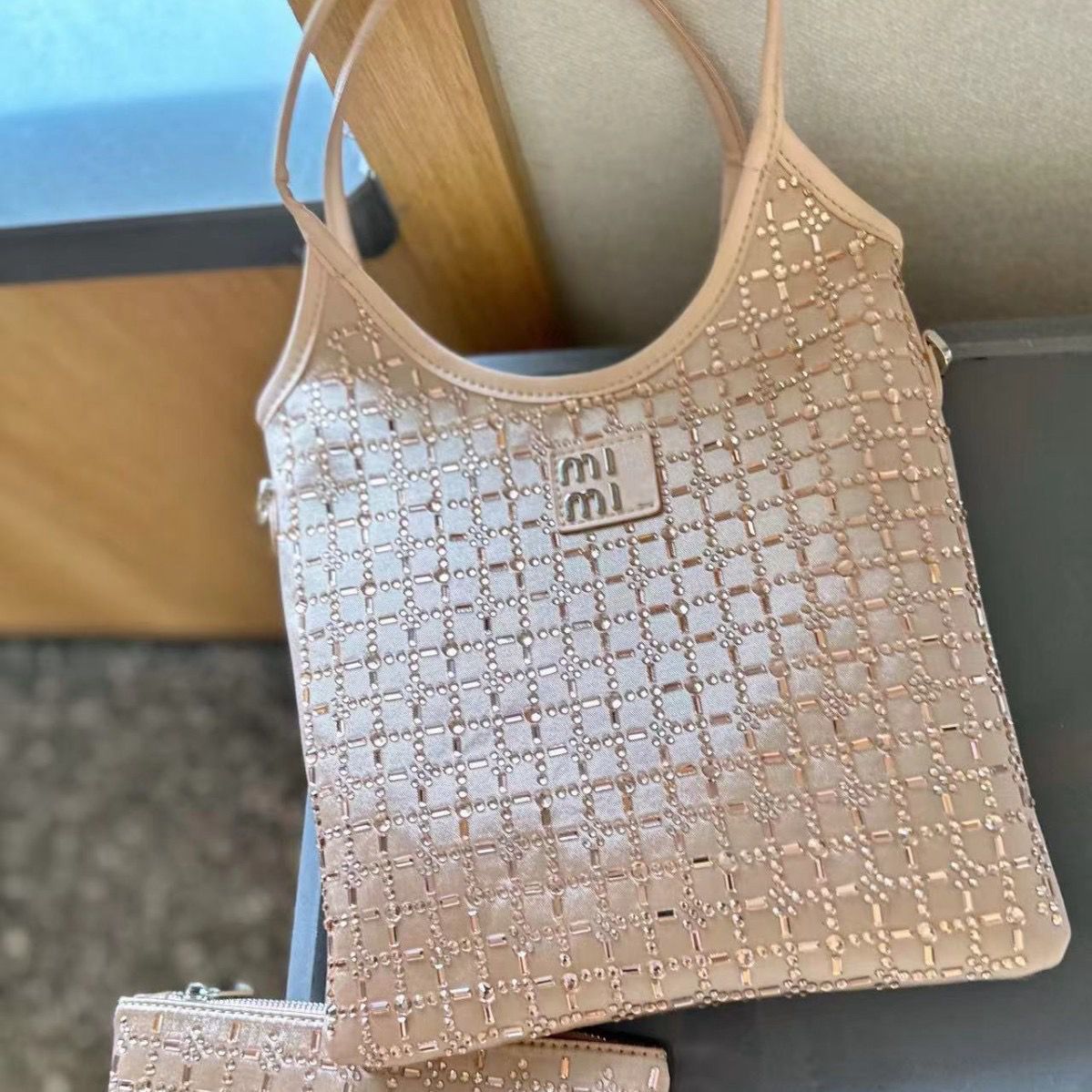 MIU MIUDiamond Tote bag