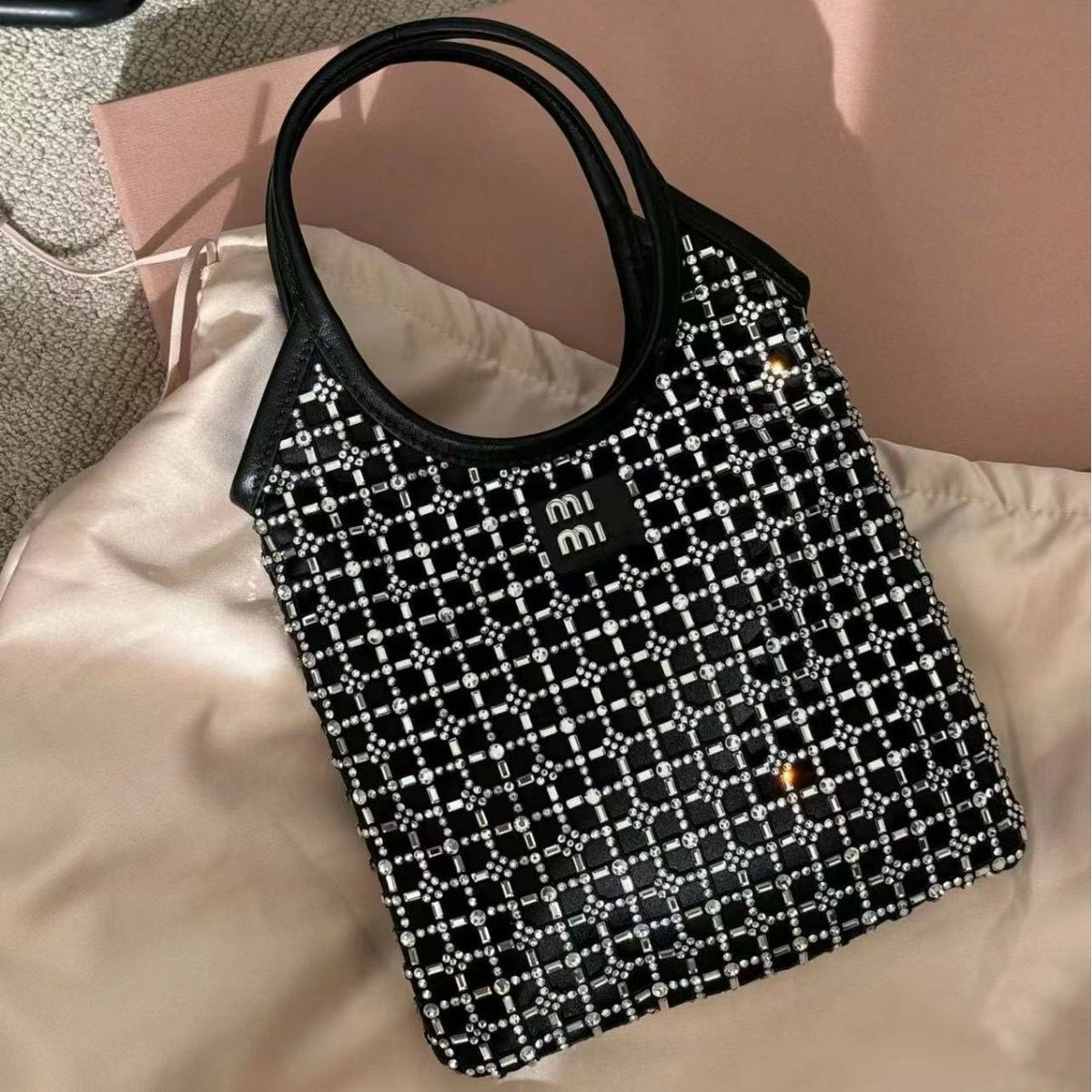 MIU MIUDiamond Tote bag