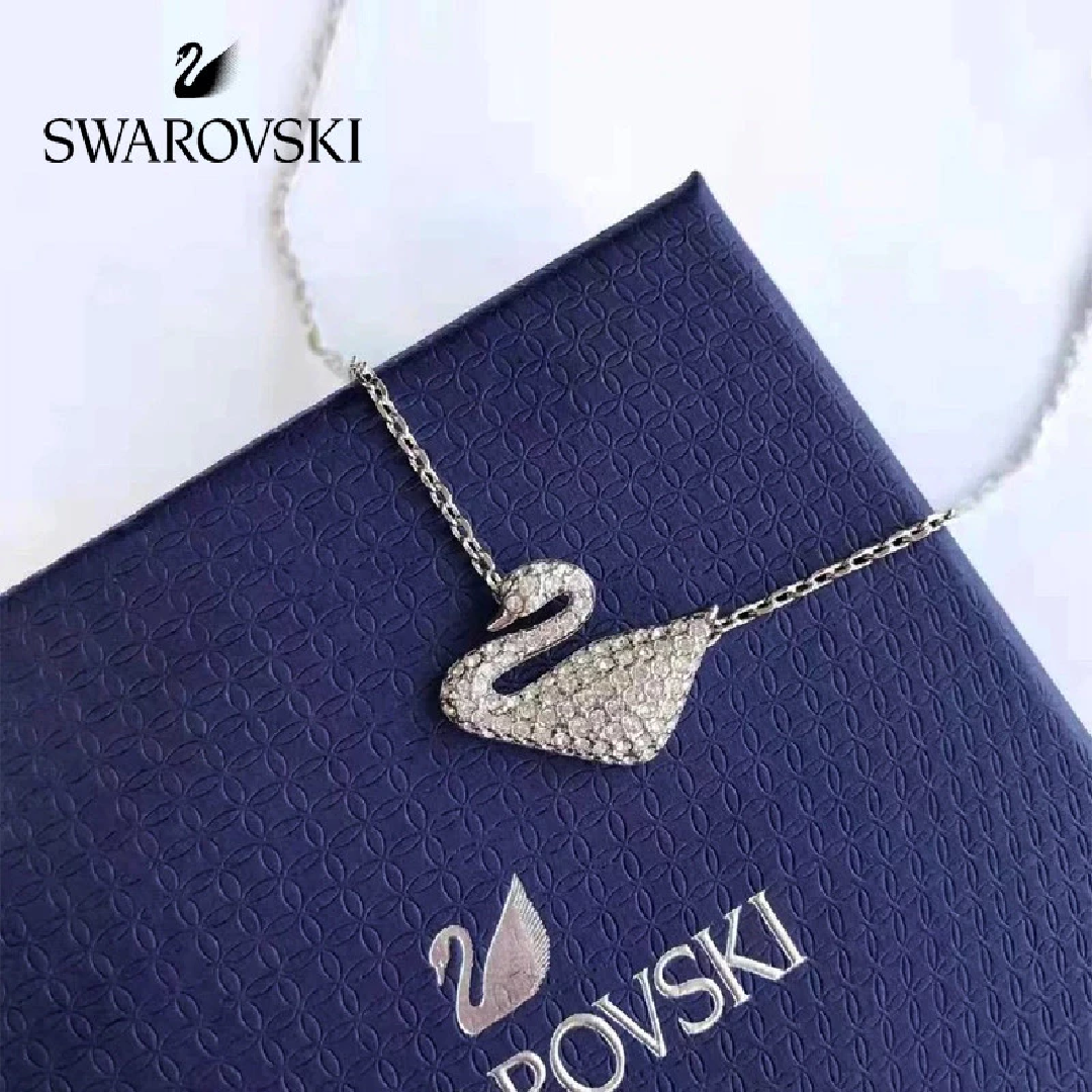 Swarovski Swan Crystal Necklace – Elegant Gift Set
