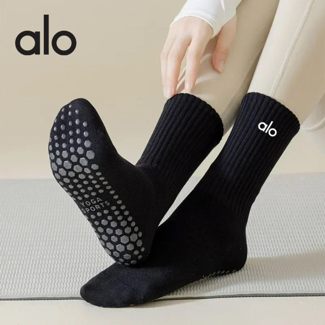 Alo Yoga Grip Socks