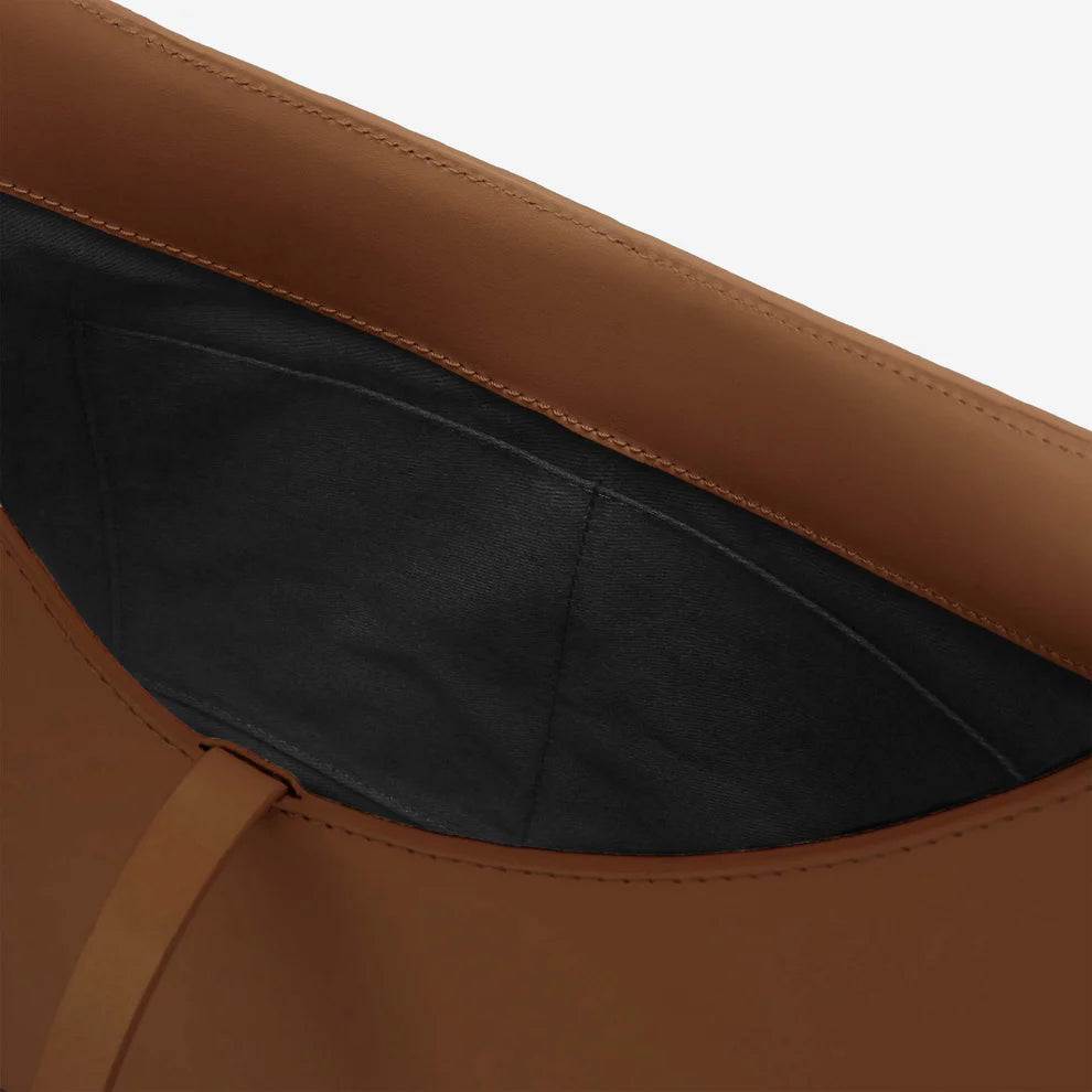 DeMellier The Large Tokyo