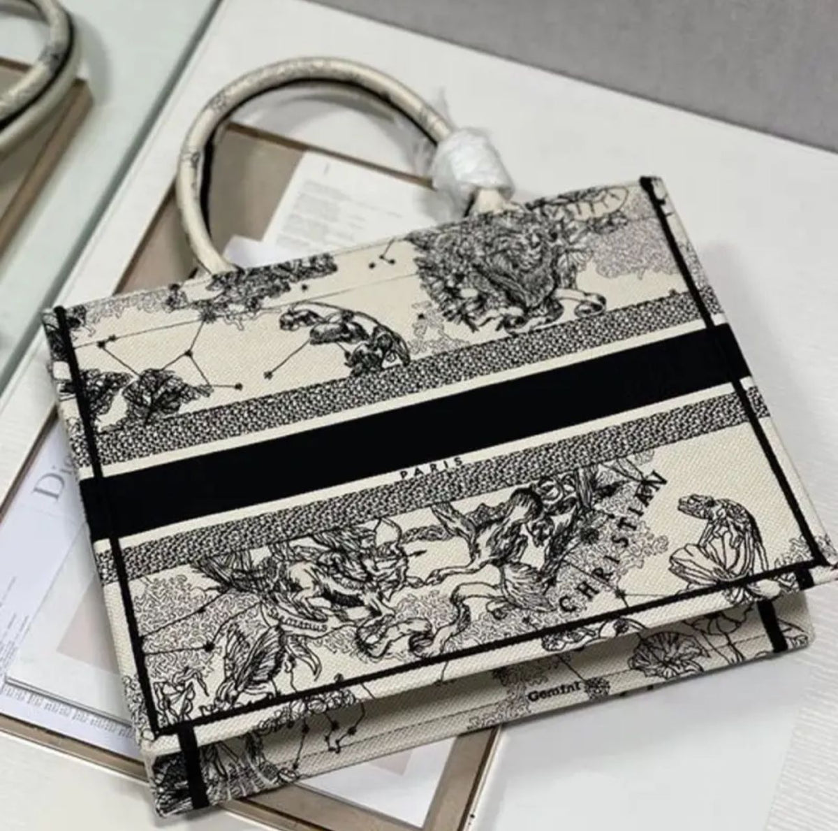 Blue butterfly medium size comes with silk scarf