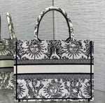 New Sun Medium comes with a silk scarf