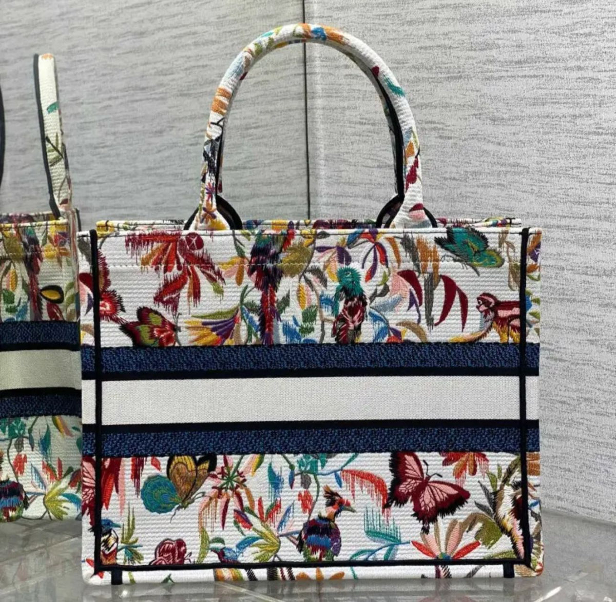 Dielianhua medium size silk scarf gift