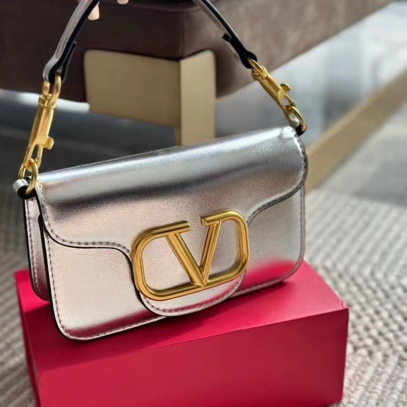 Valentino Garavani VLogo Chain Shoulder Bag