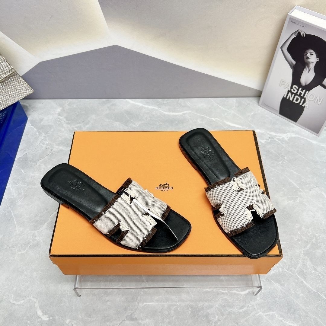 Hermès Oran Sandal