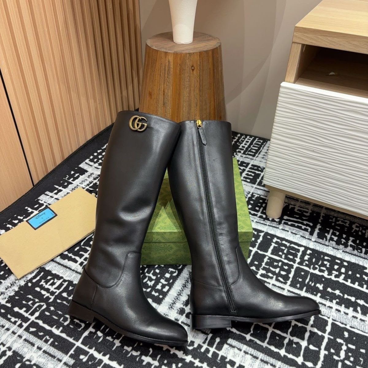 Gucci Leather boots