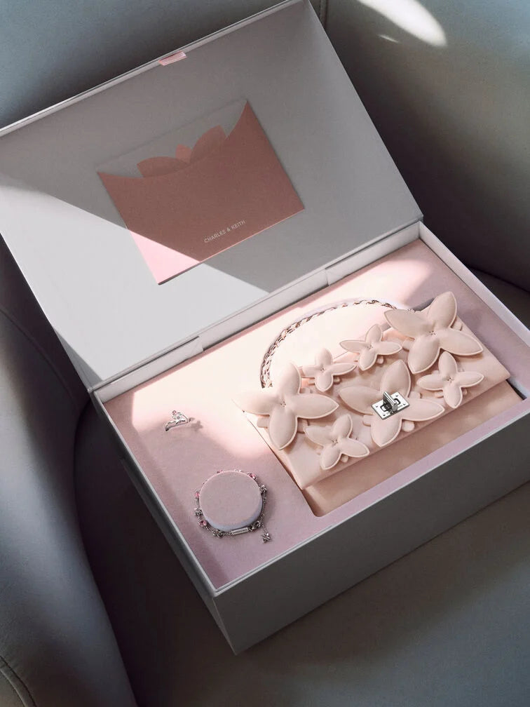 Charles & Keith Gift Set: Flower Chain Shoulder Bag With Jewellery Set - Soft Pink