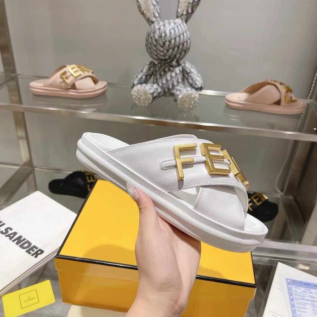 Fendi Leather Sandals