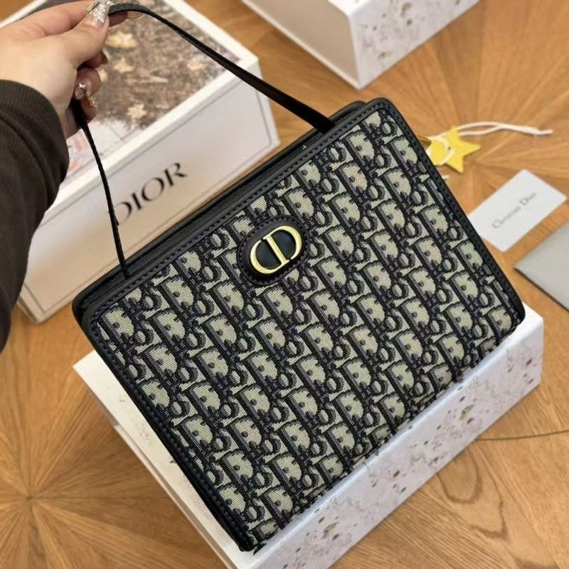 Dior Pouch