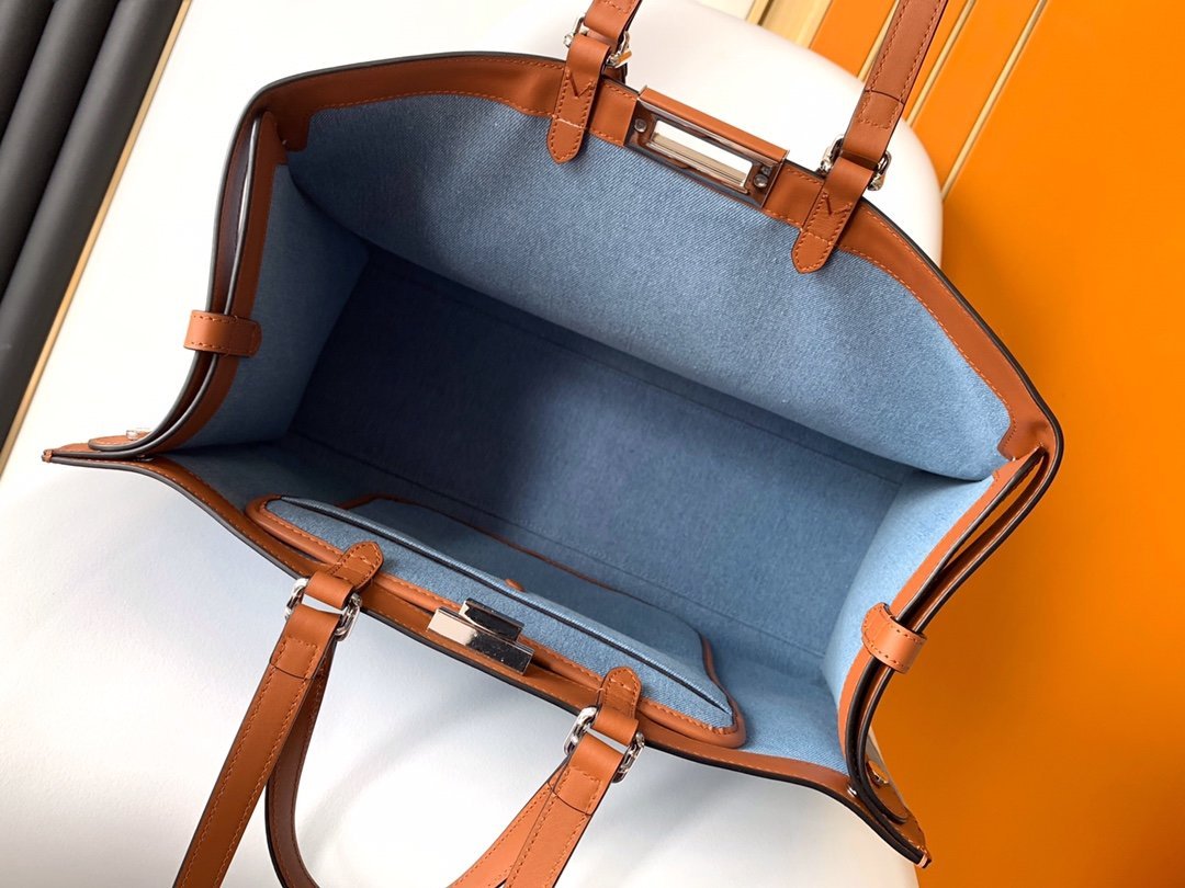 Fendi Peekaboo X-Tote Bag