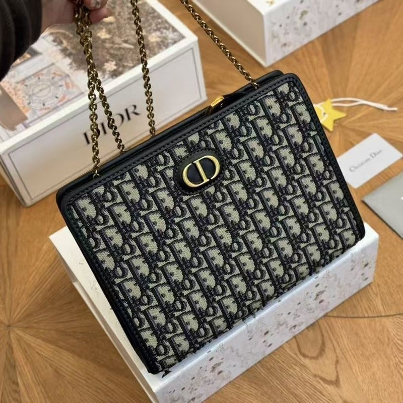 Dior Pouch