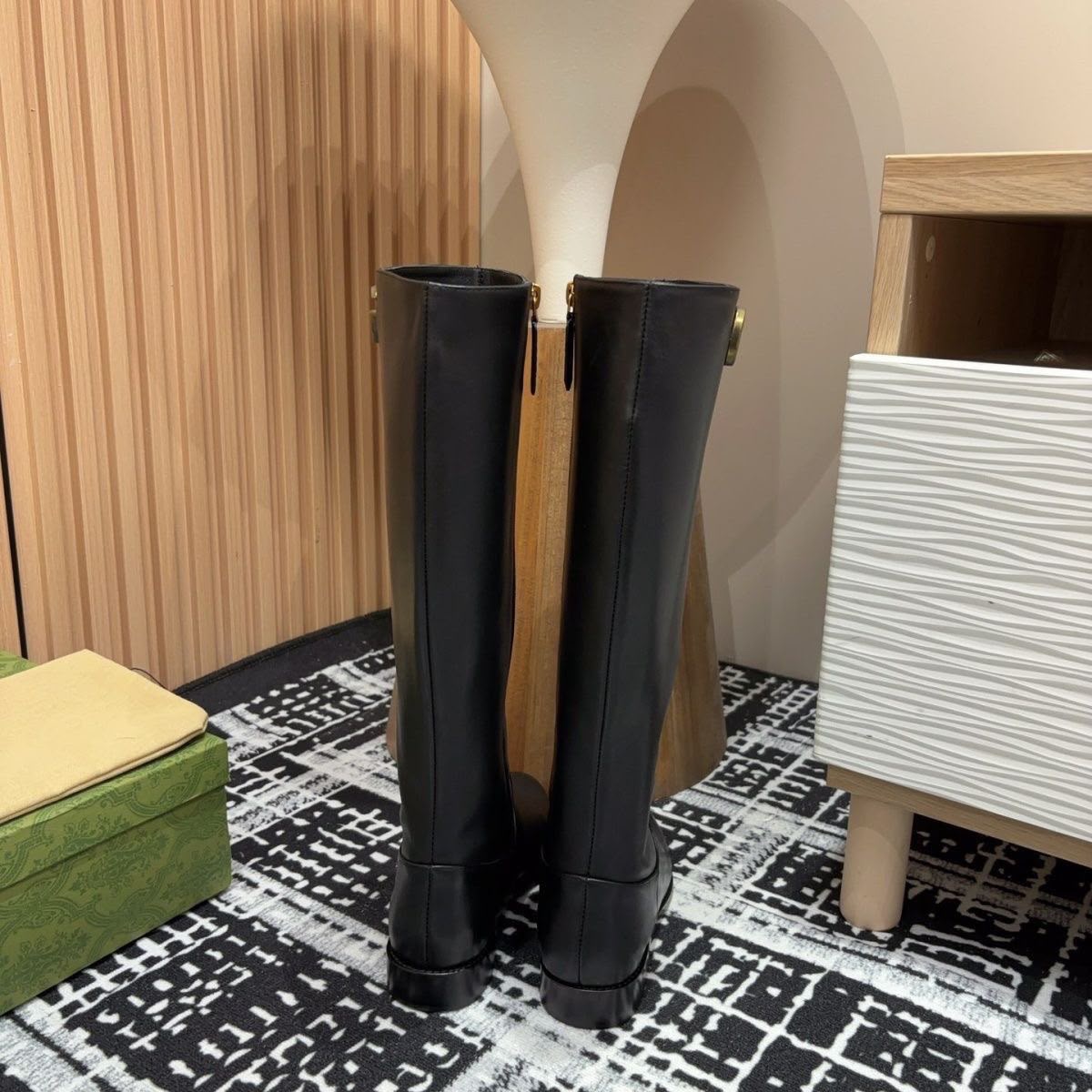 Gucci Leather boots