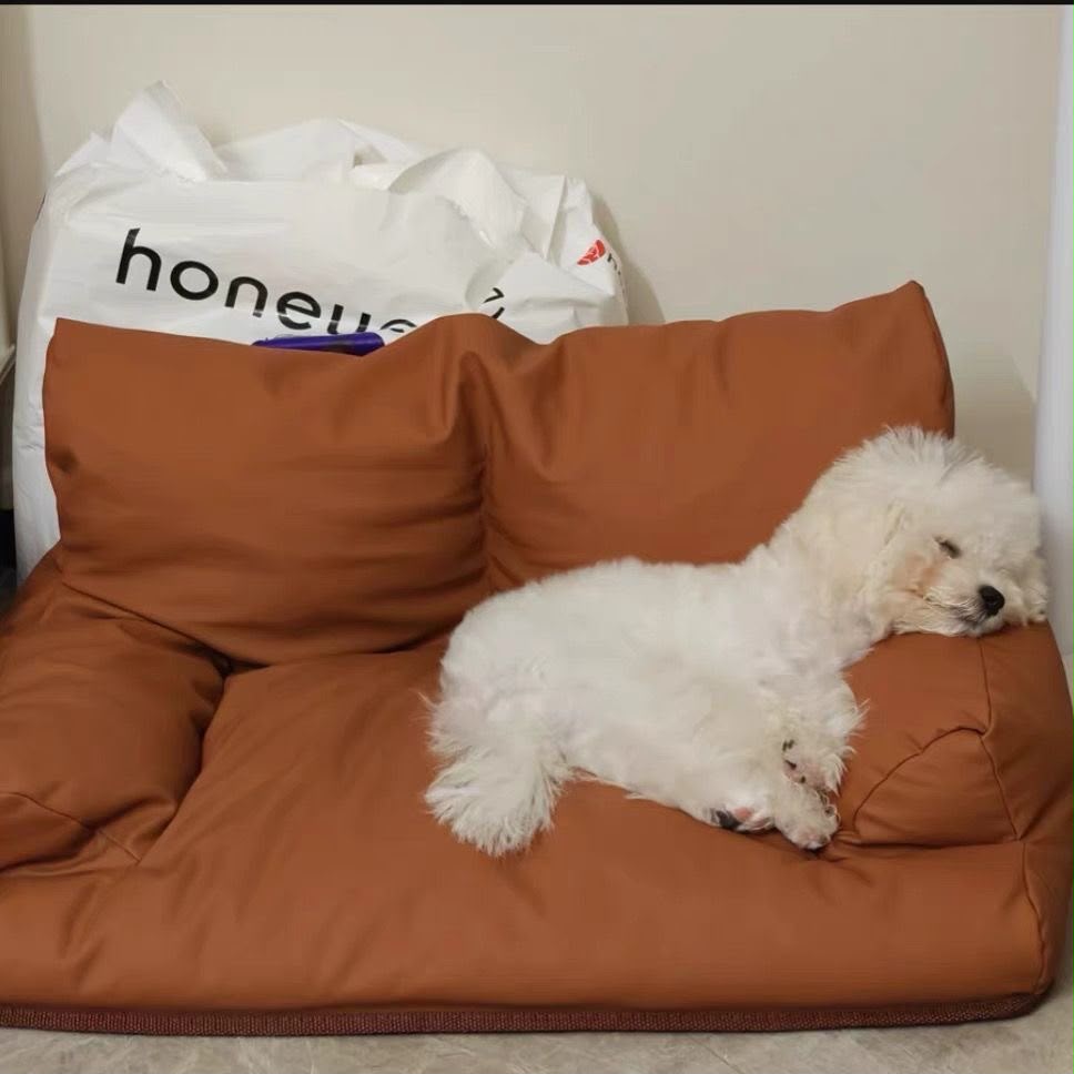 Vintage Cat Dog Faux Leather Sofa with Non-Slip Bottom for Dogs Cats