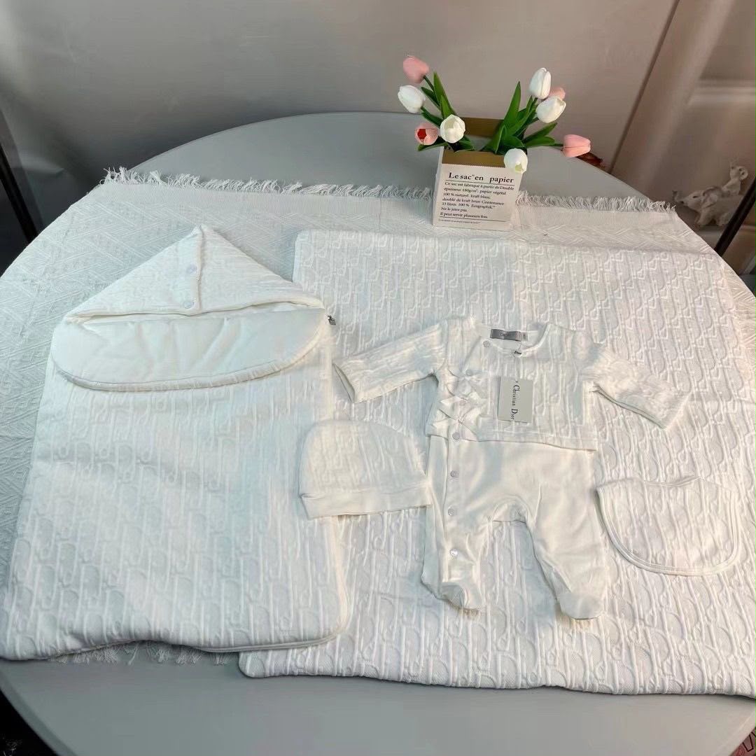 Dior Maison Petit baby set