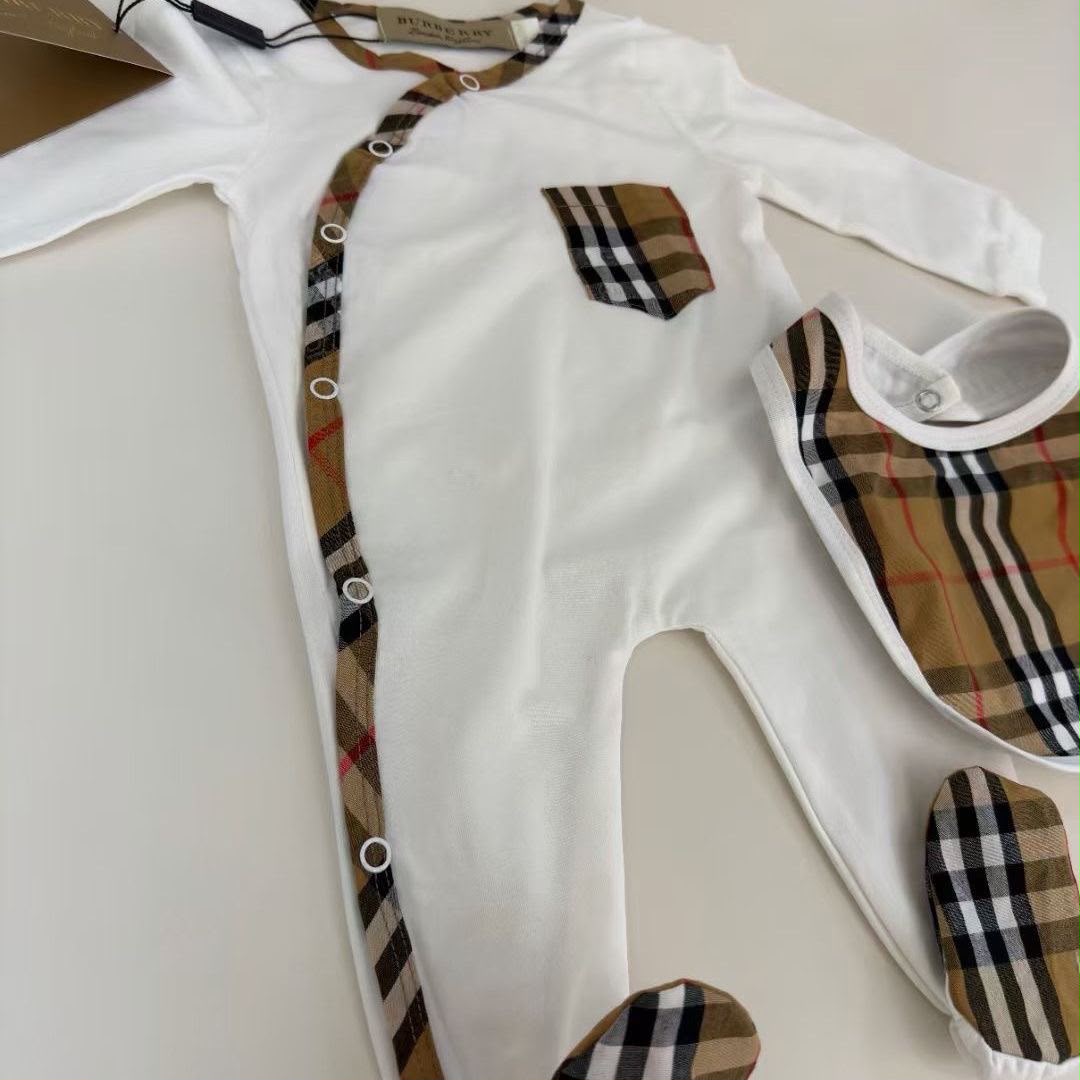 Burberry Classic Check Baby Set