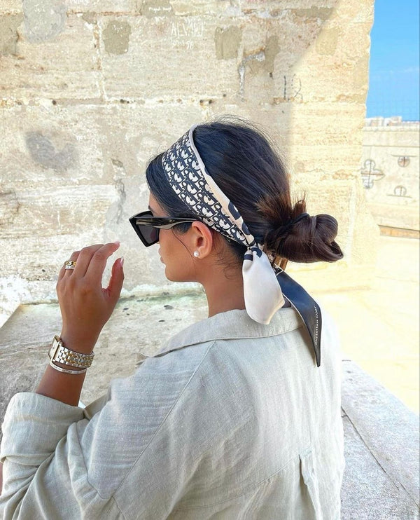 J'ADIOR Scarf
