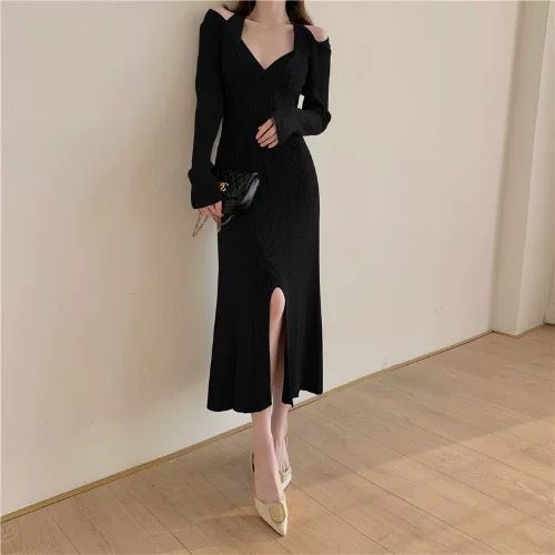 Halterneck sweater knitted dress
