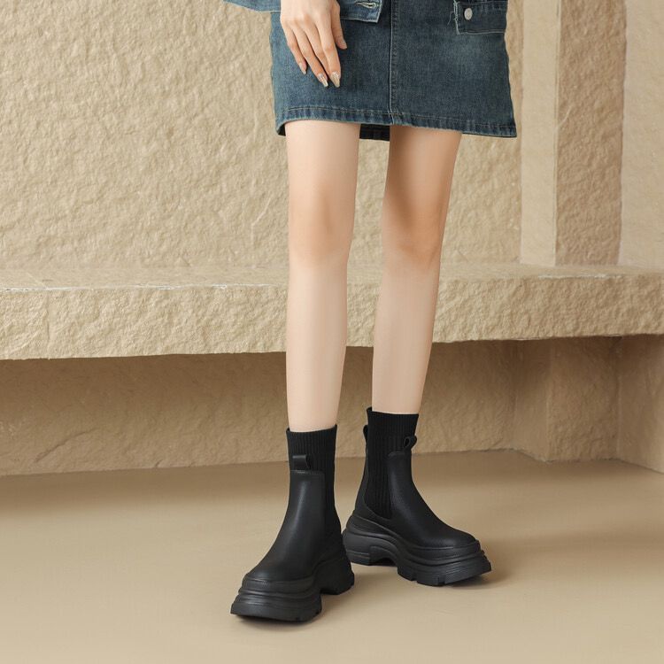 Demair boots