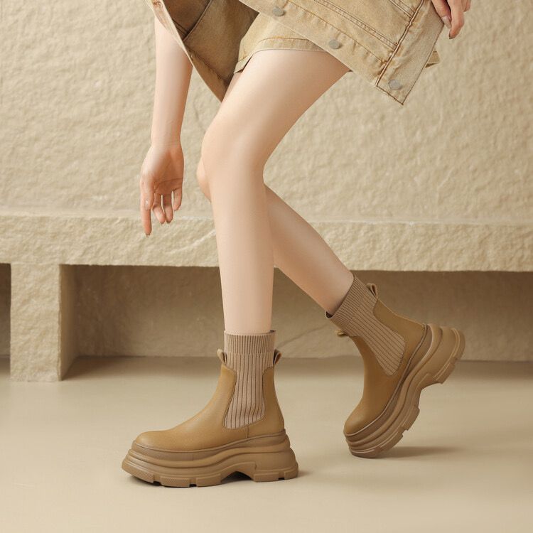 Demair boots