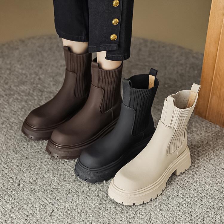 Demair boots