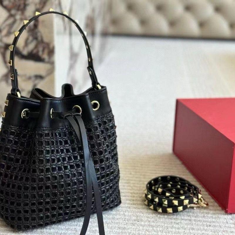 Valentino bucket