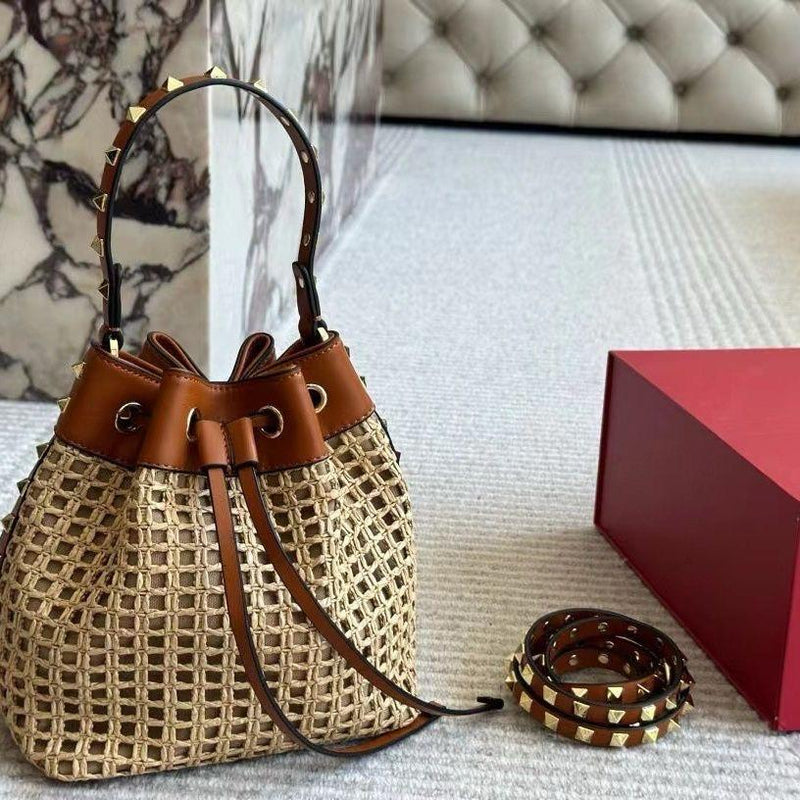 Valentino bucket