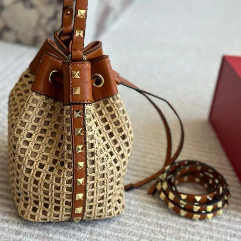 Valentino bucket