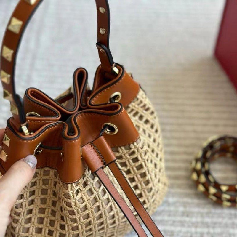 Valentino bucket