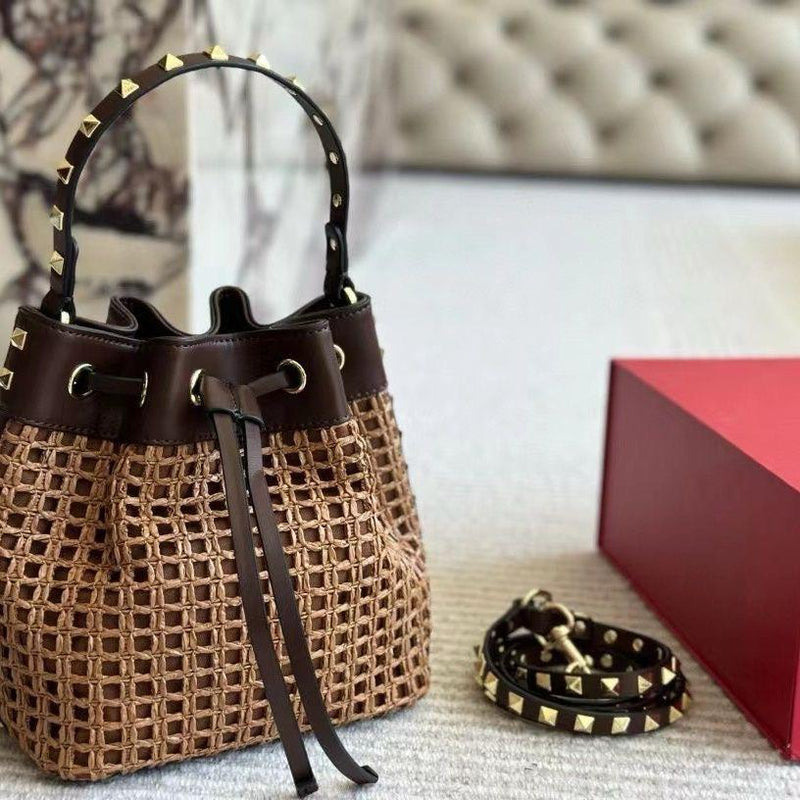 Valentino bucket