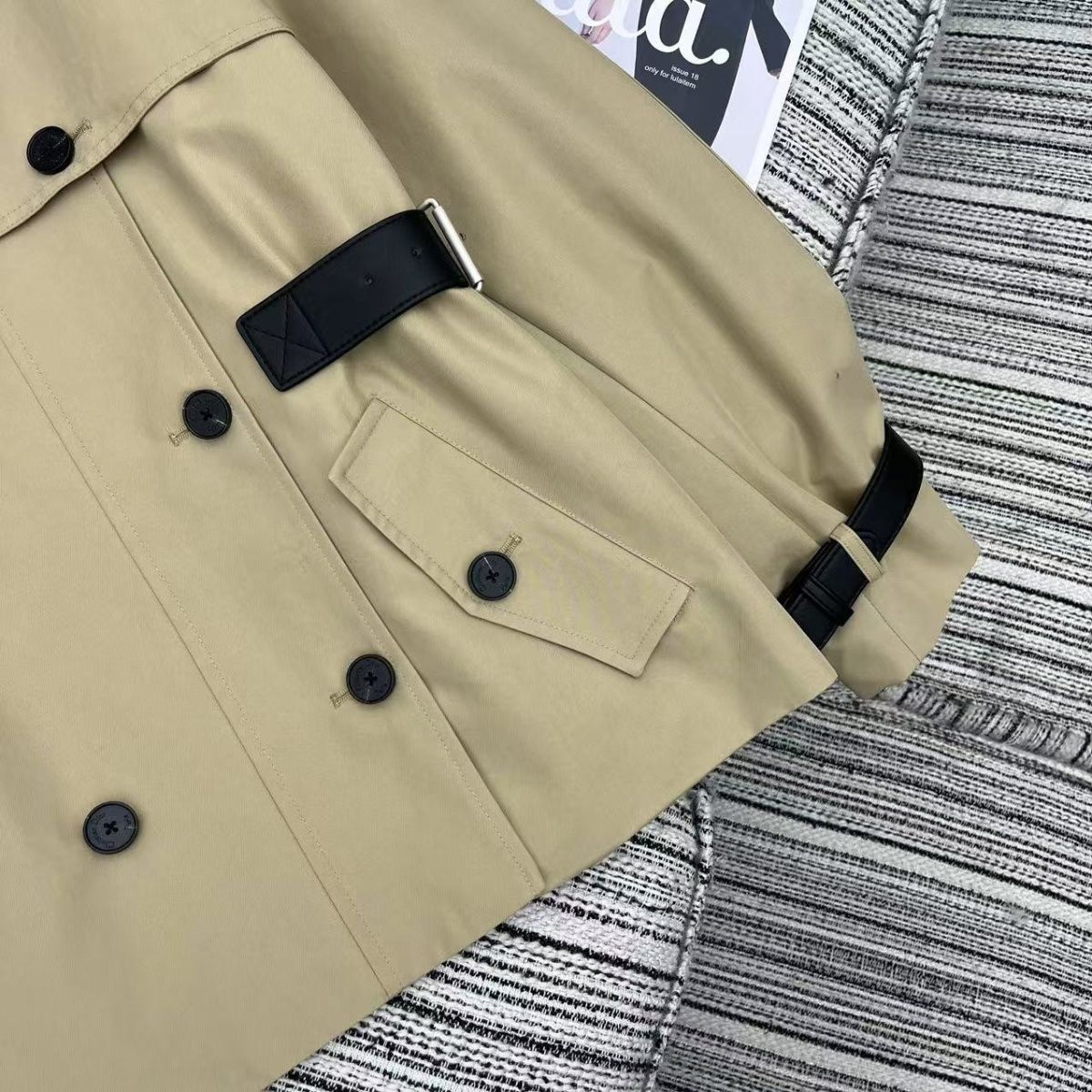 Christian Dior women's short beige trench coat