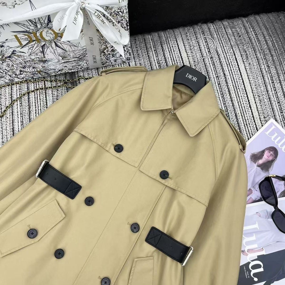 Christian Dior women's short beige trench coat