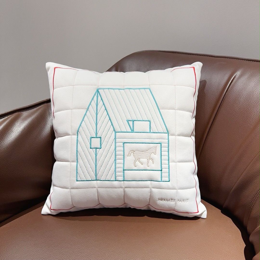 Hermès Epopee quilted pillow