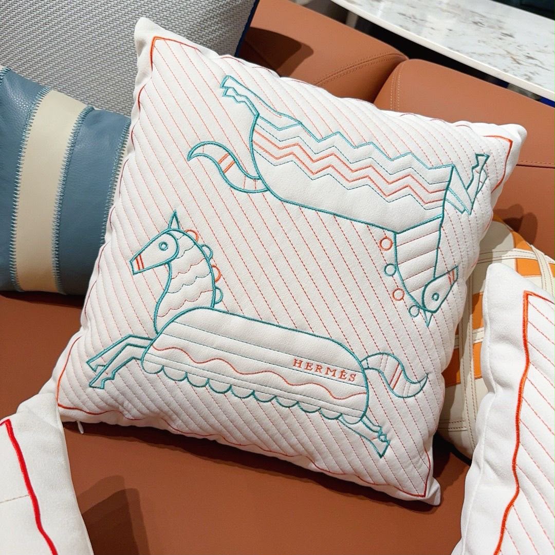 Hermès Epopee quilted pillow