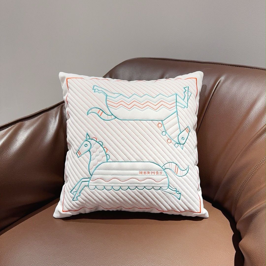Hermès Epopee quilted pillow