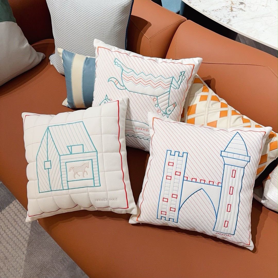Hermès Epopee quilted pillow